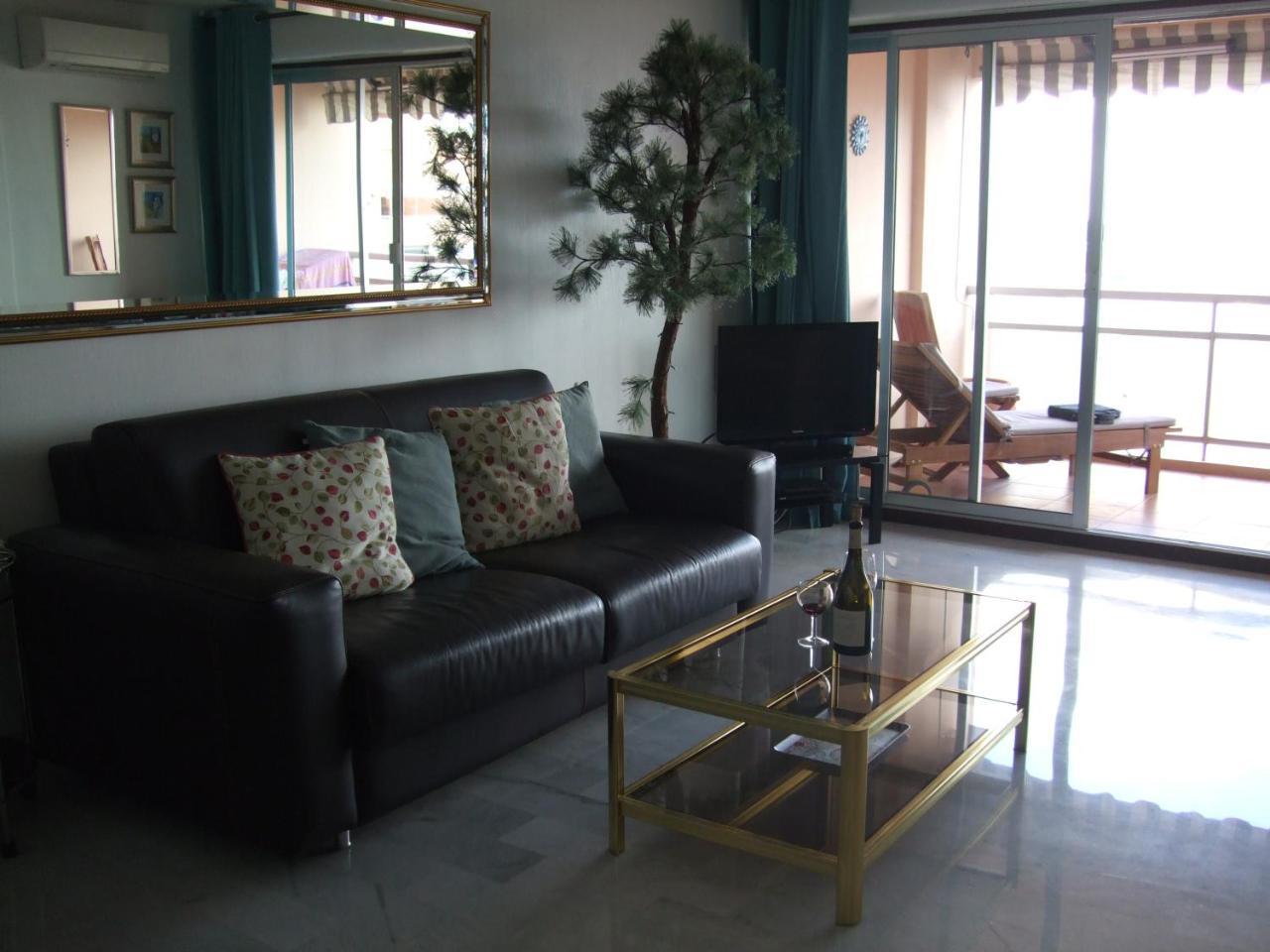 L'Agrianthe Apartment วีลล์ฟรองซ์-ซูร์-แมร์ ภายนอก รูปภาพ